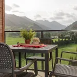 Aparthotel Alpenparks Montana