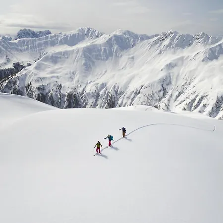 Alpenparks Montana Lägenhetshotell Matrei in Osttirol